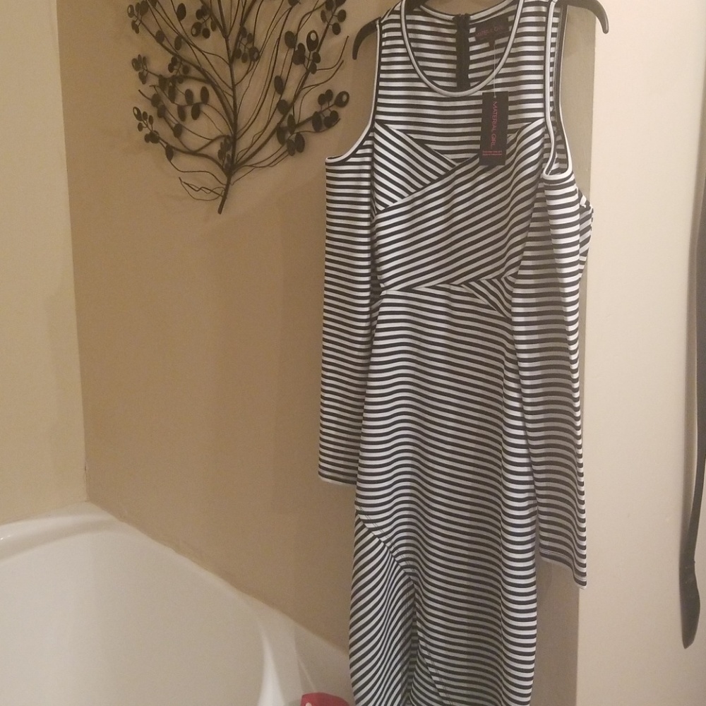 NWT MATERIAL GIRL Dress